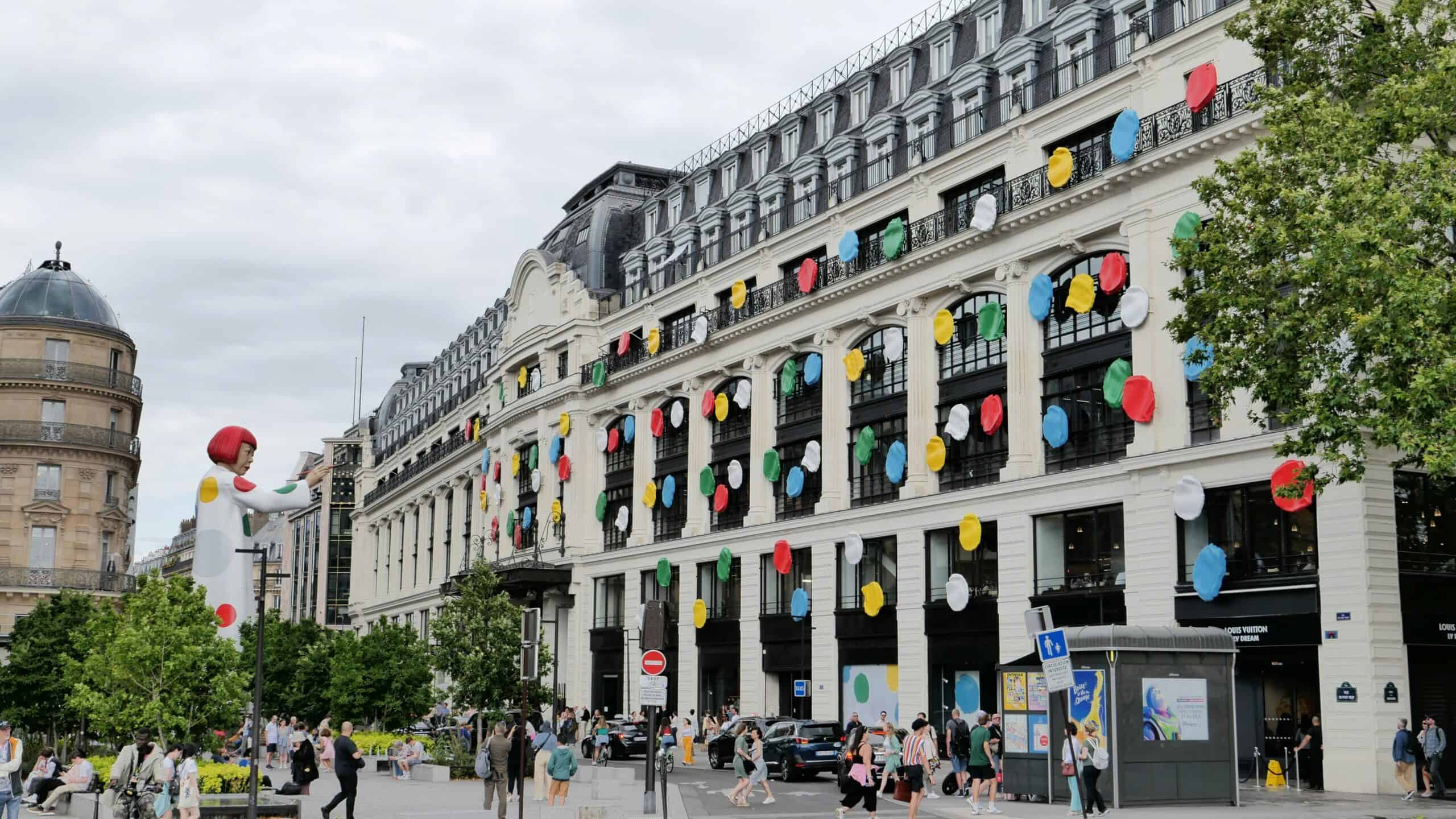 Décryptage du modèle économique LVMH : stratégies et organisation 2025